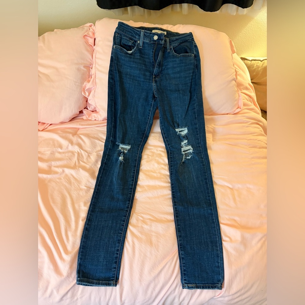 Levi’s High Rise Skinny Jeans